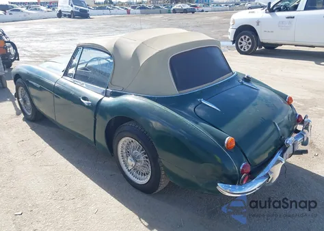 1967 Austin Mini1.3I из США, поврежденный, VIN HBJ8L39676